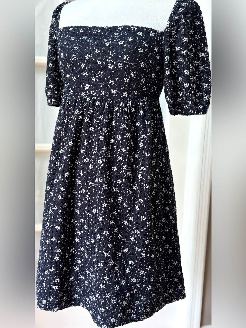 Anthro Maeve Black Floral Eyelet Babydoll Dress Puff Sleeve Cottagecore M - Picture 2 of 10